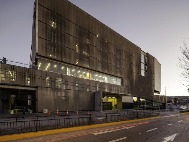 mini_9._UNAV_UNIVERSIDAD_CATOLICA_32