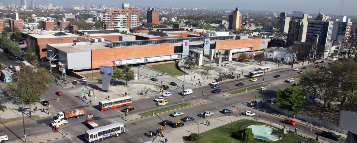 SHOPPING TRES CRUCES